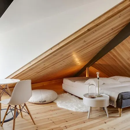 Modern & Cosy Loft In Central *