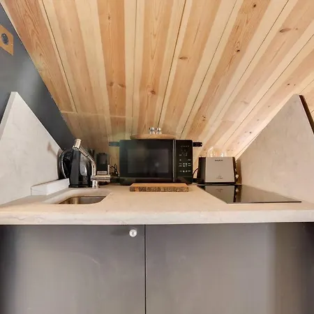 Lägenhet Modern & Cosy Loft In Central *
